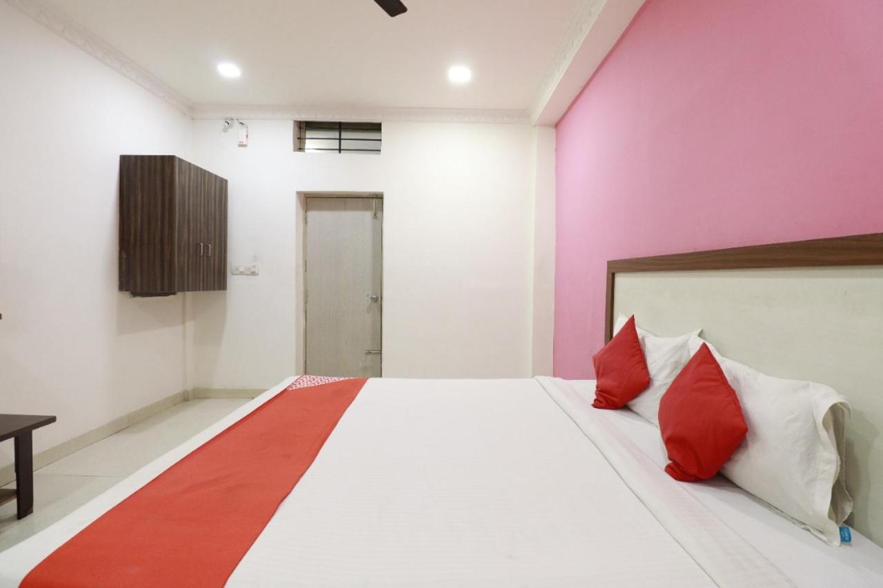 העיר בנגלור Hotel Abhimani Inn מראה חיצוני תמונה