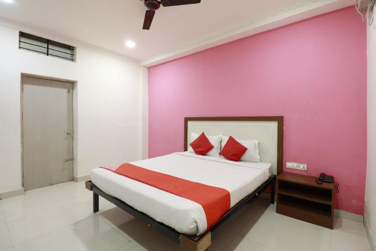 העיר בנגלור Hotel Abhimani Inn מראה חיצוני תמונה