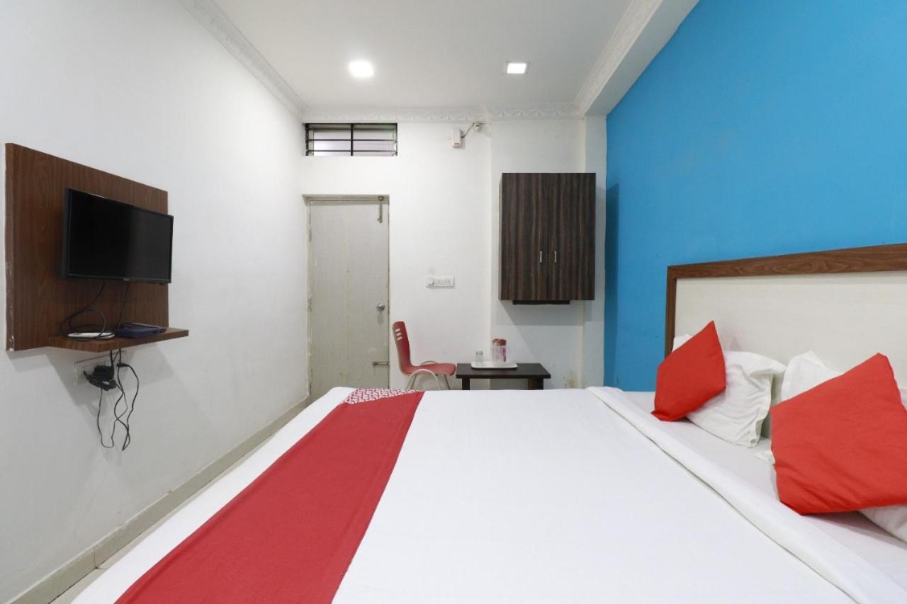 העיר בנגלור Hotel Abhimani Inn מראה חיצוני תמונה