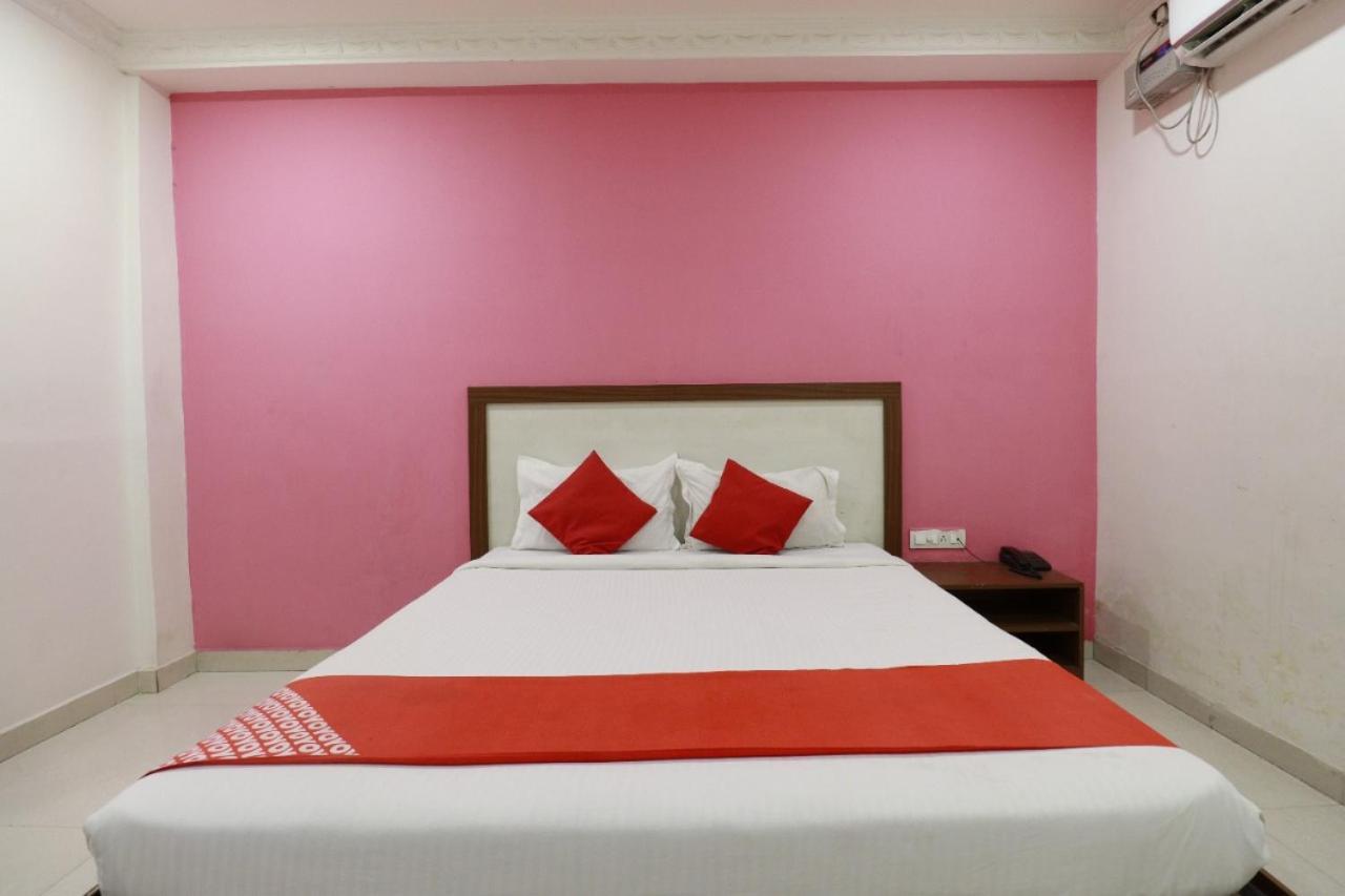 העיר בנגלור Hotel Abhimani Inn מראה חיצוני תמונה