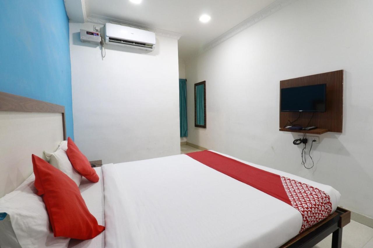 העיר בנגלור Hotel Abhimani Inn מראה חיצוני תמונה