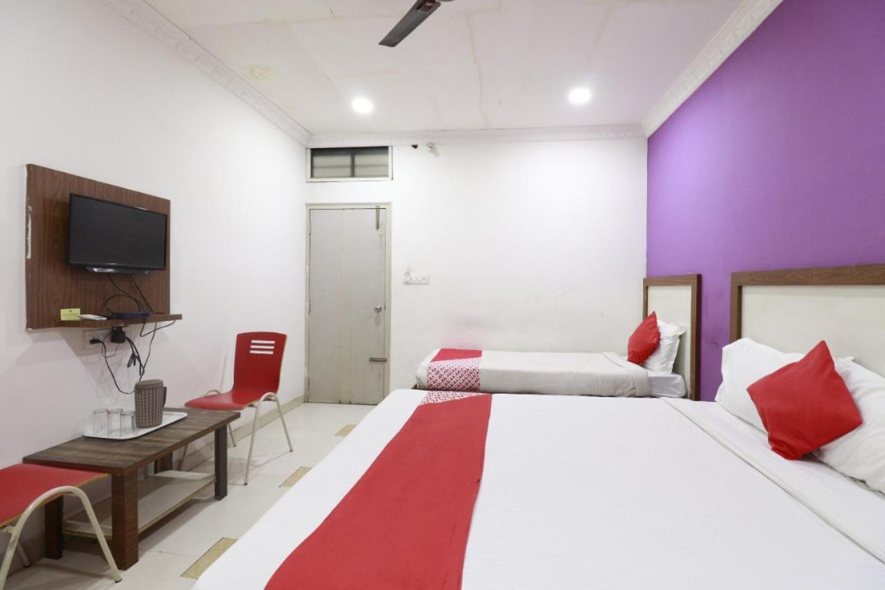 העיר בנגלור Hotel Abhimani Inn מראה חיצוני תמונה